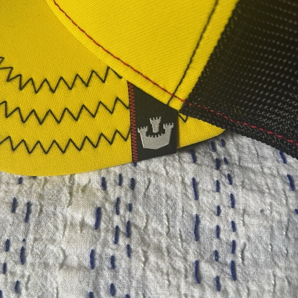 Goorin Animal Farm Trucker Snapback Baseball Hat Alarmist Bird - Picture 2 of 4